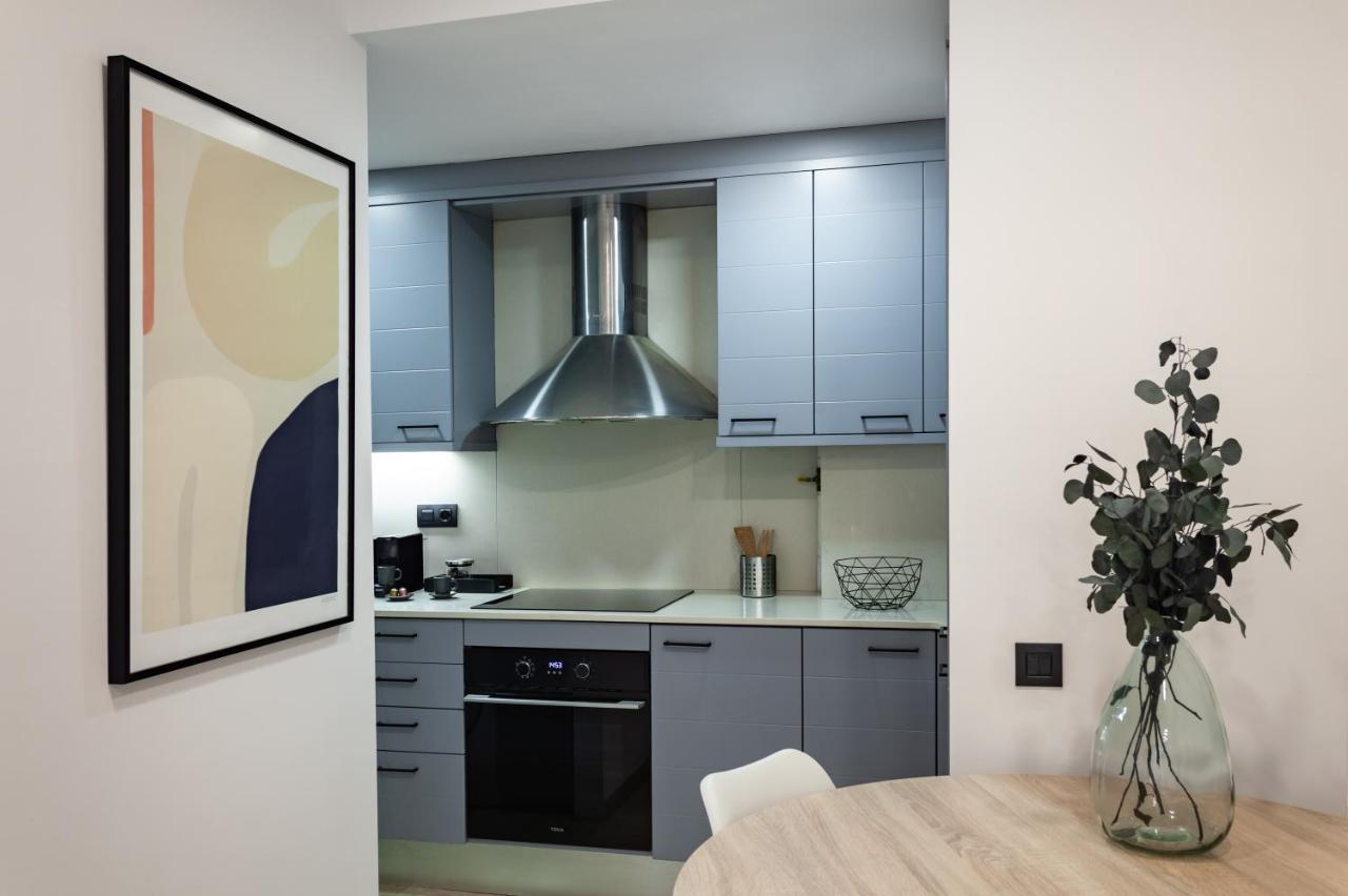 Cozy Apartment Les Corts Barcelona Luaran gambar