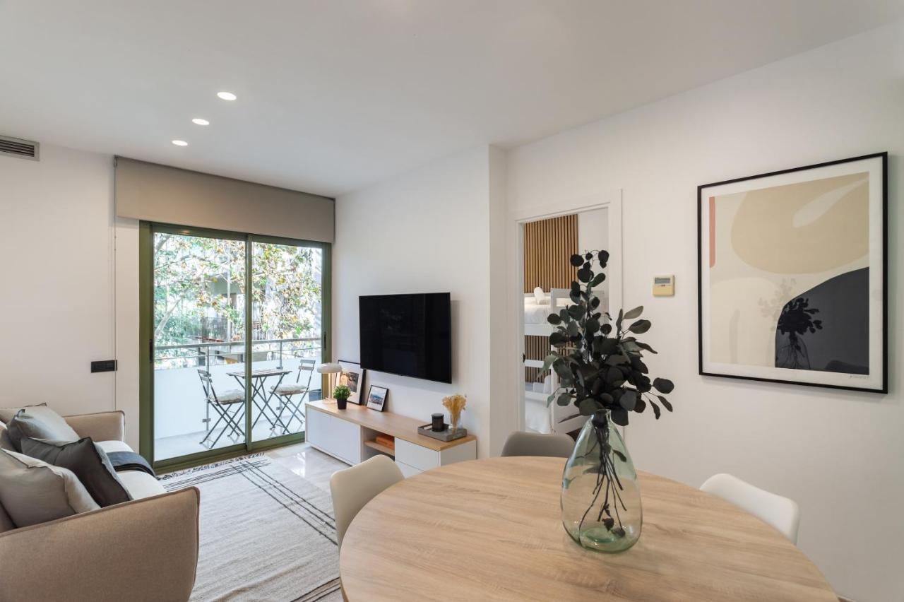 Cozy Apartment Les Corts Barcelona Luaran gambar