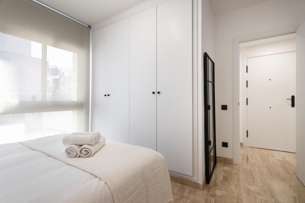 Cozy Apartment Les Corts Barcelona Luaran gambar