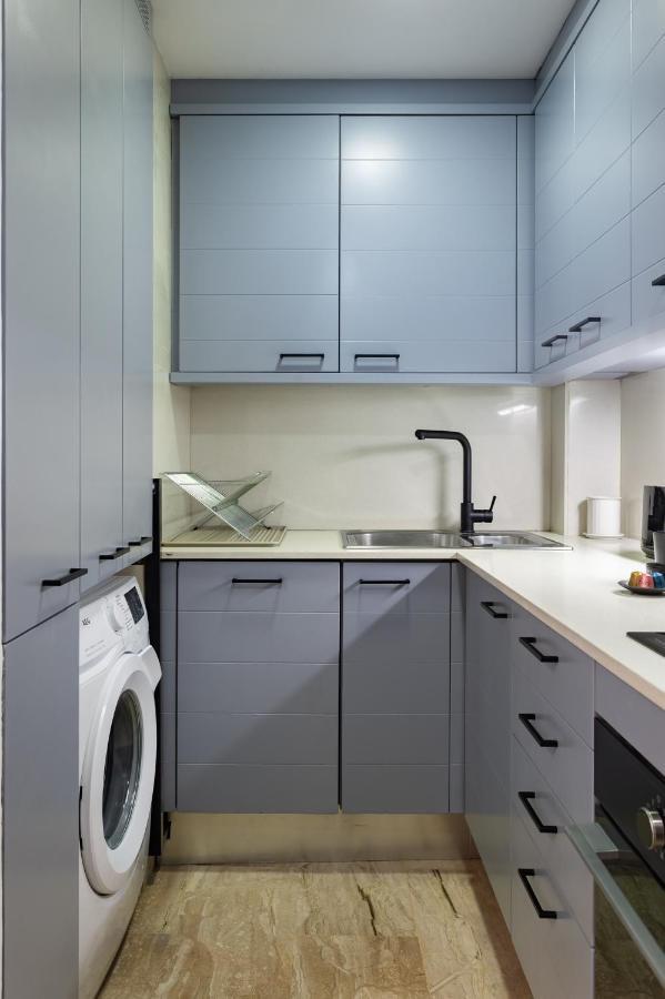Cozy Apartment Les Corts Barcelona Luaran gambar